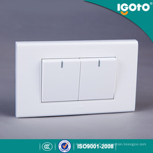 Igoto A1021 Fabriqué en usine American Standard 118 * 75mm 2 Gang 1 Way Switch 2 Gang 2 Way Switch